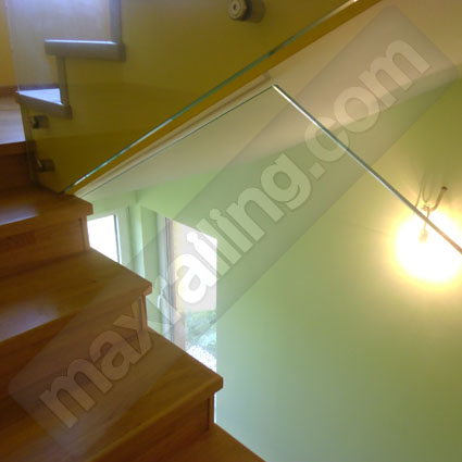 Парапети от стъкло.